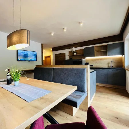Kofler Apartment *